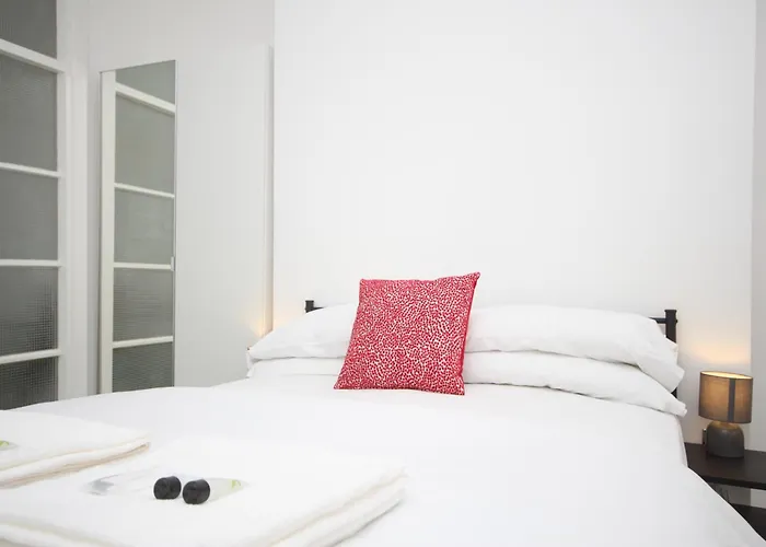 Barton Beachside Apartments: Modern Coastal Retreat Blackpool